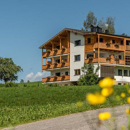 Im Wiesengrund Apartments セスト エクステリア 写真
