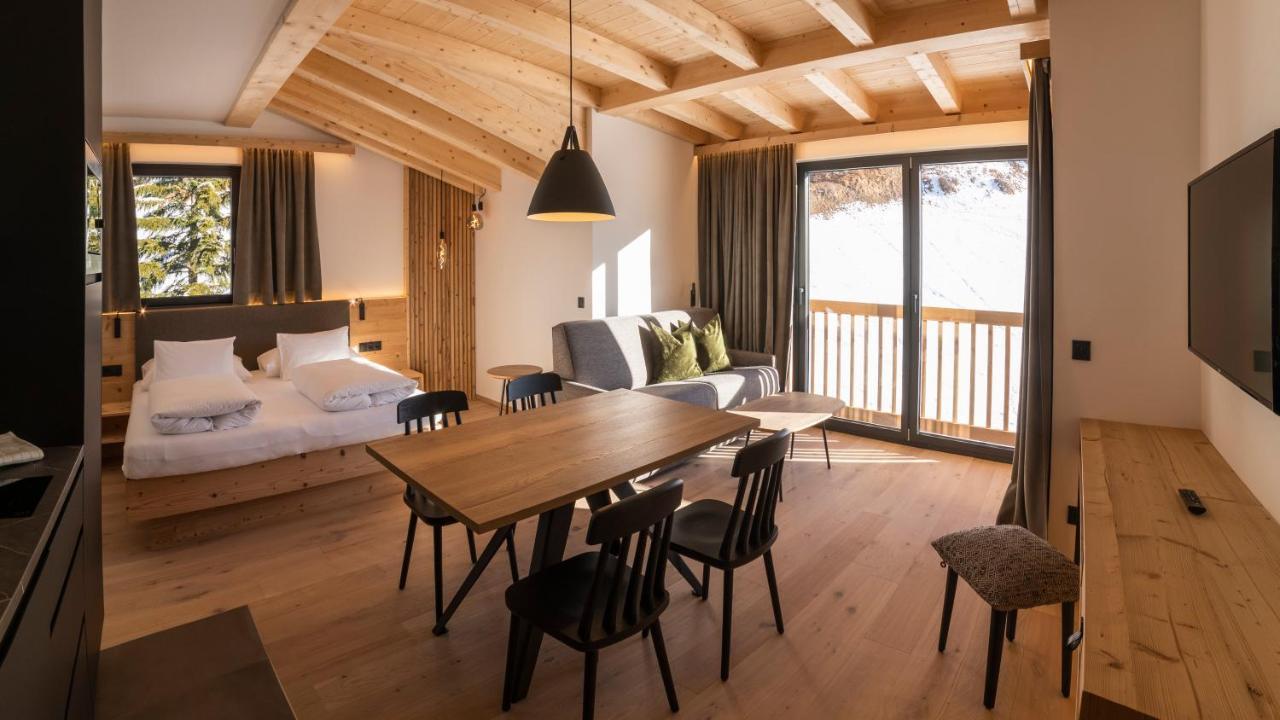 Im Wiesengrund Apartments セスト エクステリア 写真