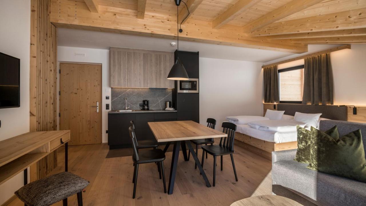 Im Wiesengrund Apartments セスト エクステリア 写真